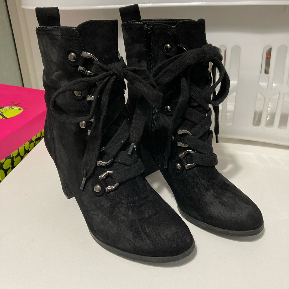Stylish Black Lace-Up Ankle Boots